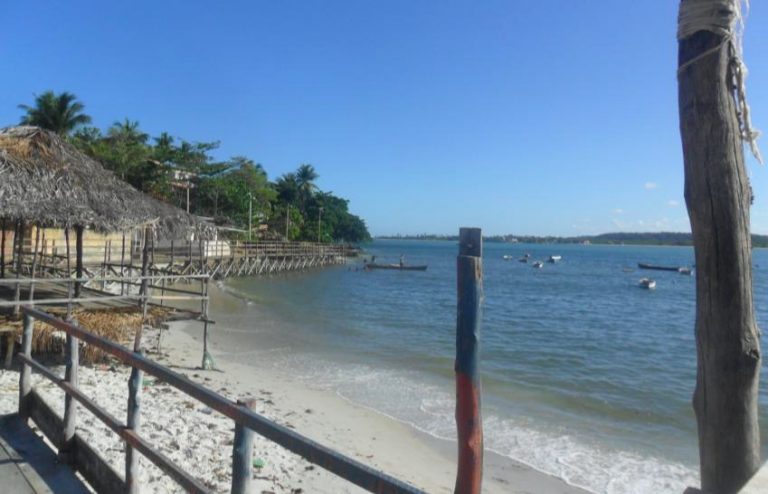 ÁGUA COMO FONTE DE VIDA E CULTURA NAS COMUNIDADES DE PESCADORES ARTESANAIS